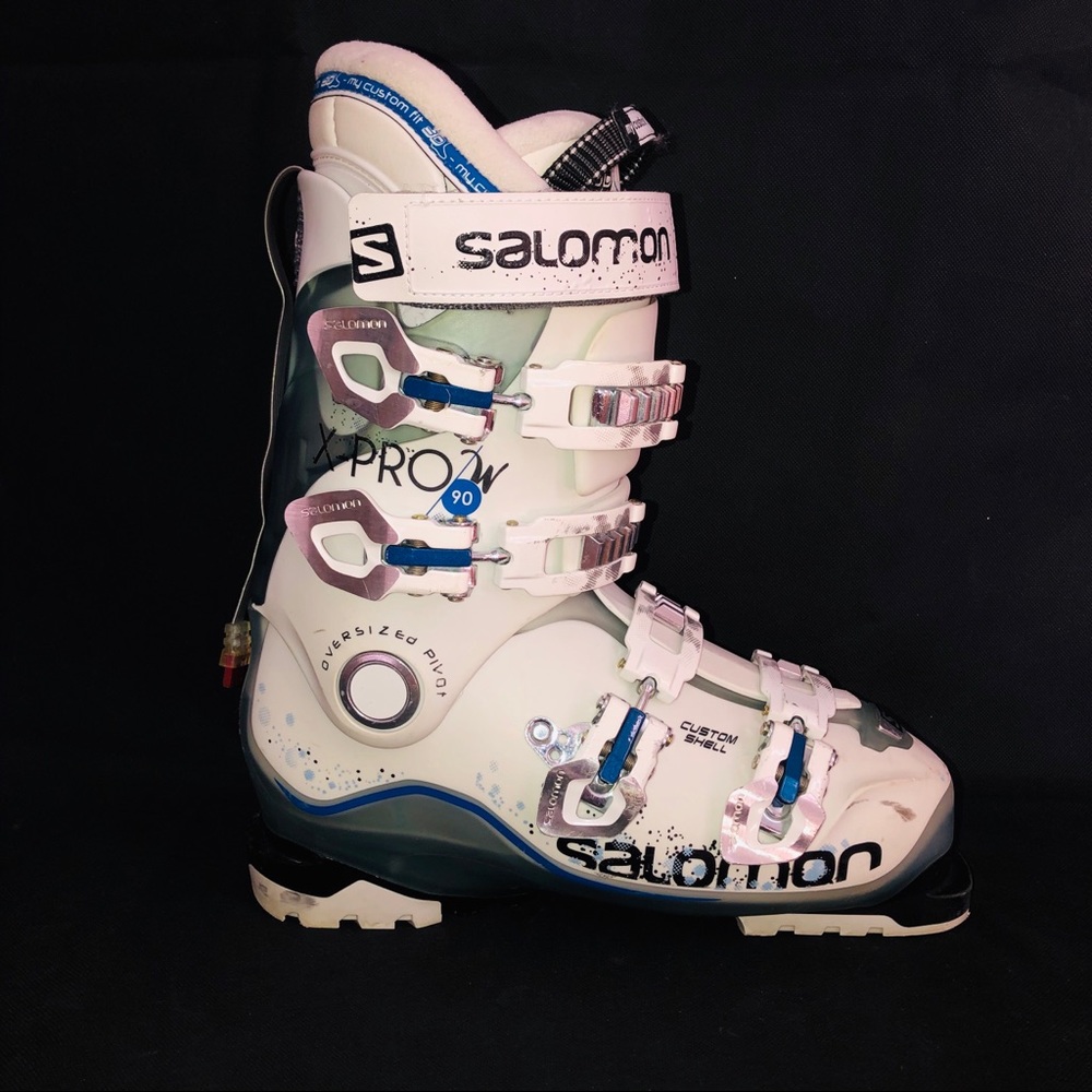 Salomon Ski Boots X-Pro 90  + Helmet